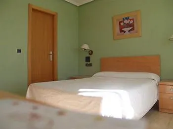 Guest house Meseguer 2*