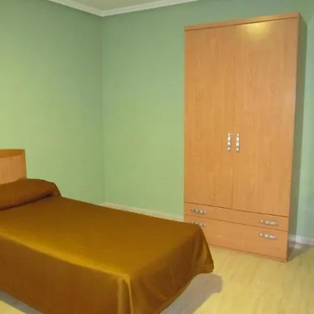Guest house Meseguer 2*