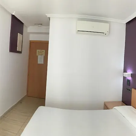 Meseguer Guest house El Altet