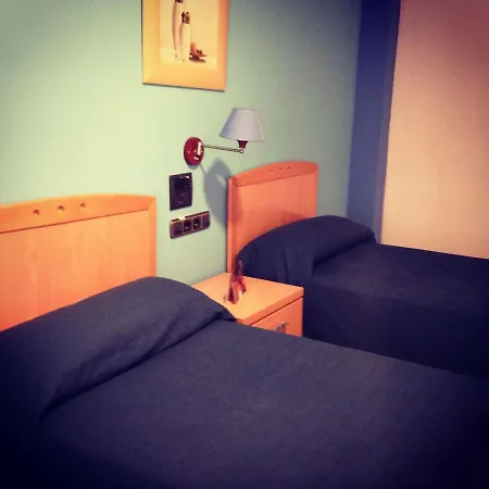 Guest house Meseguer 2*