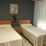 Meseguer בית הארחה 2*